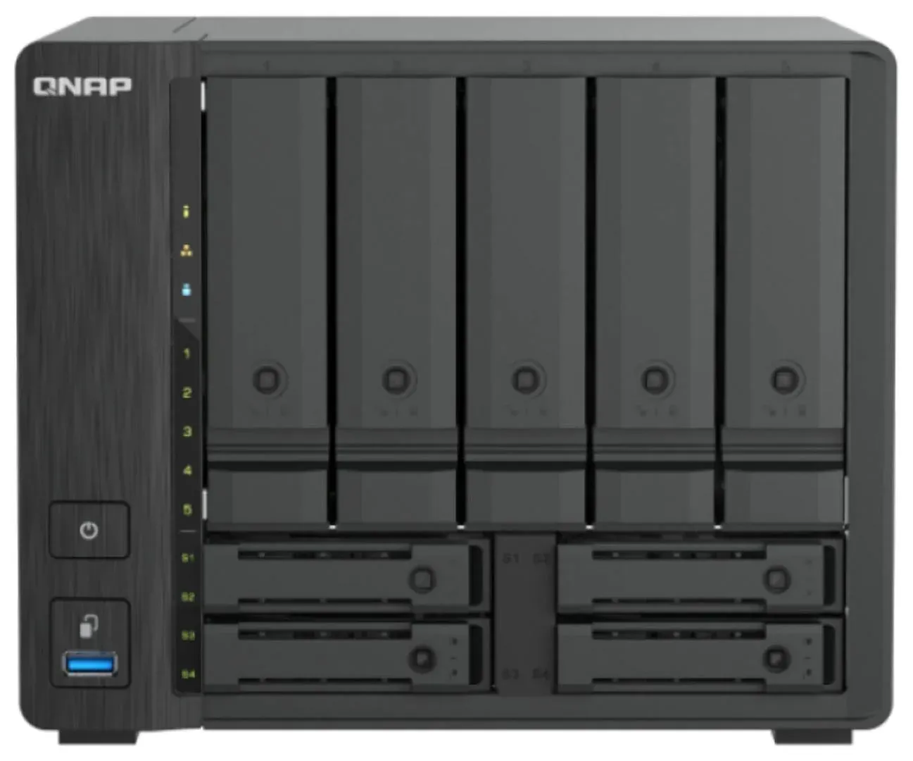 Thunderbolt 4 NAS สองสายพันธุ์สำหรับครีเอเตอร์: QNAP TS-h966TX เทียบ UGREEN NASync