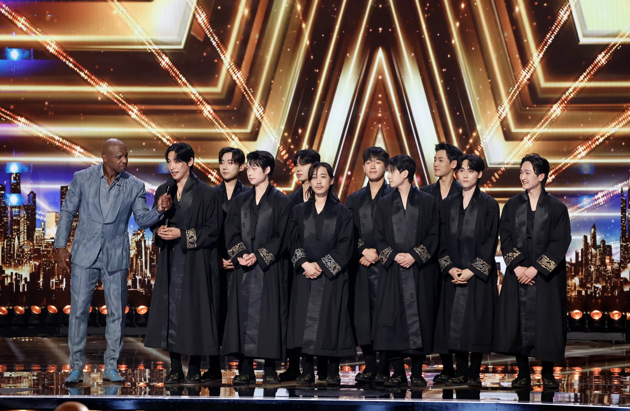 จากปุ่มทองสู่รอบชิง เส้นทางเนเน่ รอยัลบนเวทีความสามารถระดับโลก