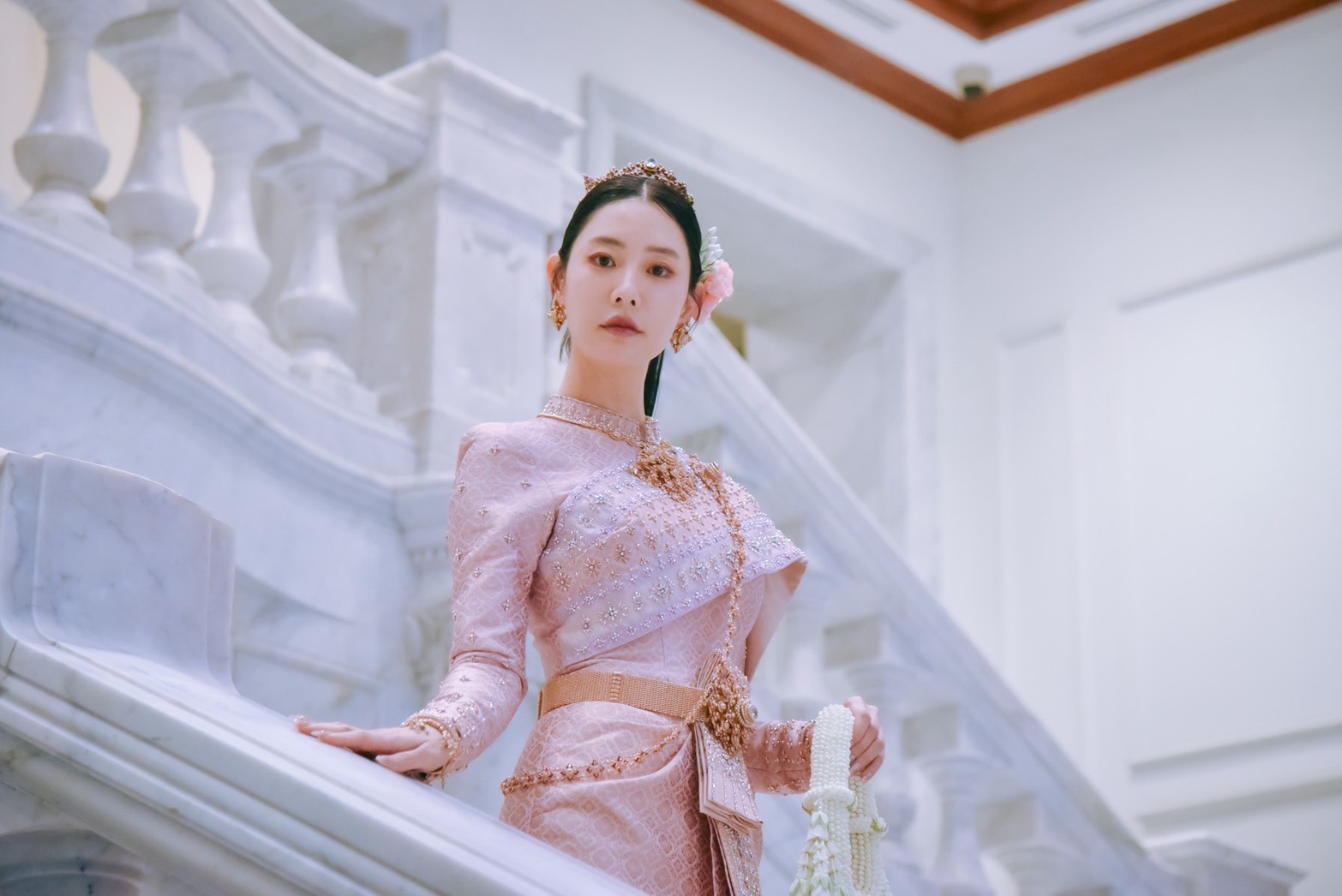 แฟชั่นชุดไทยพระราชนิยมสู่เวทีโตเกียวบนสายตามรดกโลก