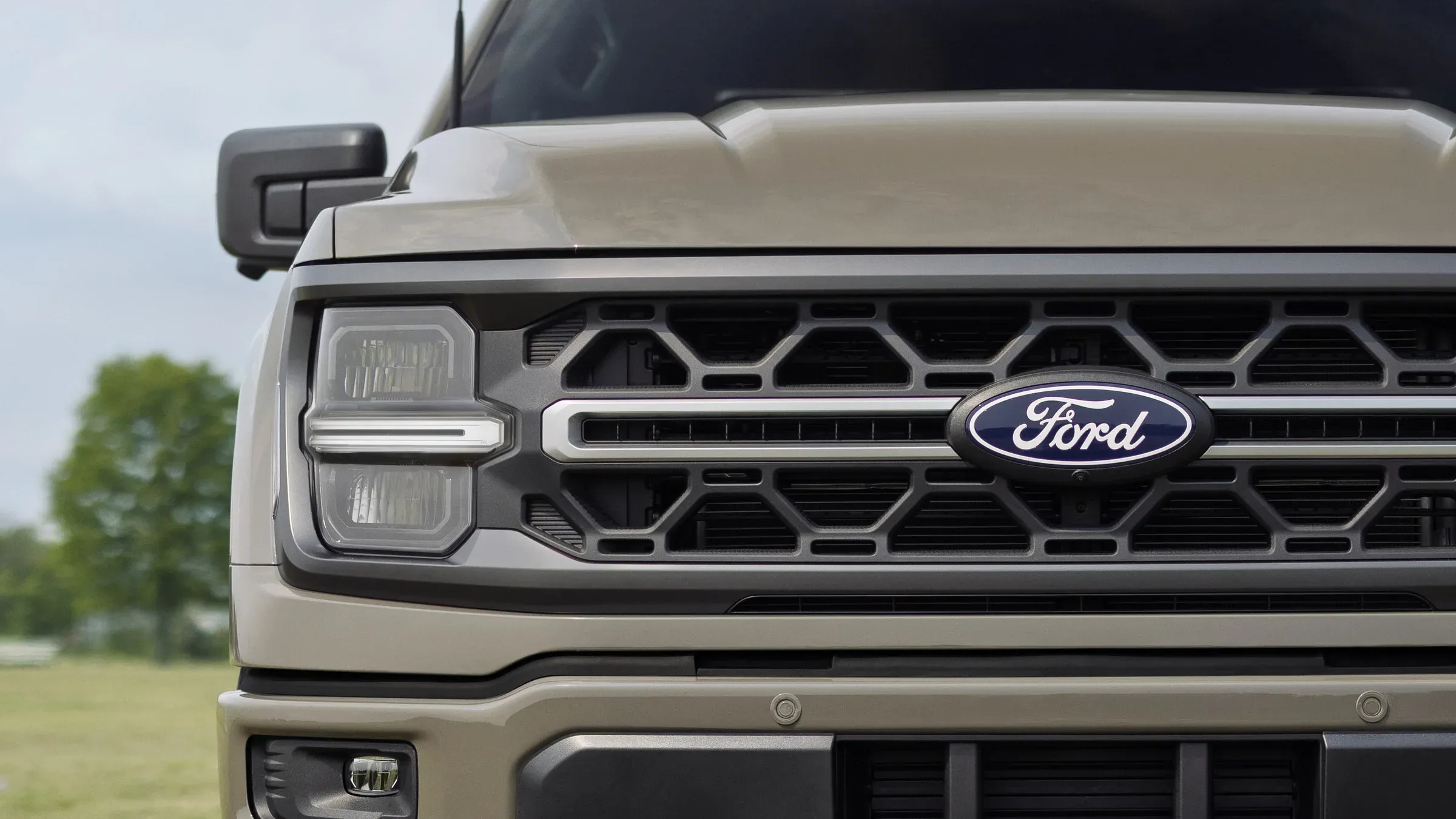 Ford F-150 ใหม่ ฉลาดขึ้นจากกระบะทำงานสู่รถไลฟ์สไตล์ครบเครื่อง