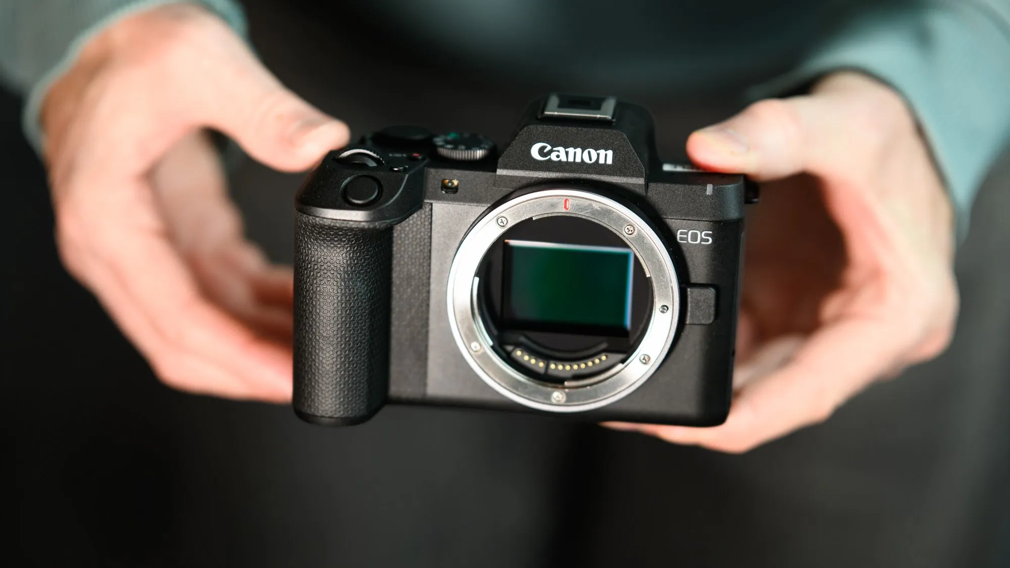 Canon EOS R8 Mark II กล้องมิเรอร์เลส full-frame แนวเรโทรที่จริงจังกว่าแค่สวย