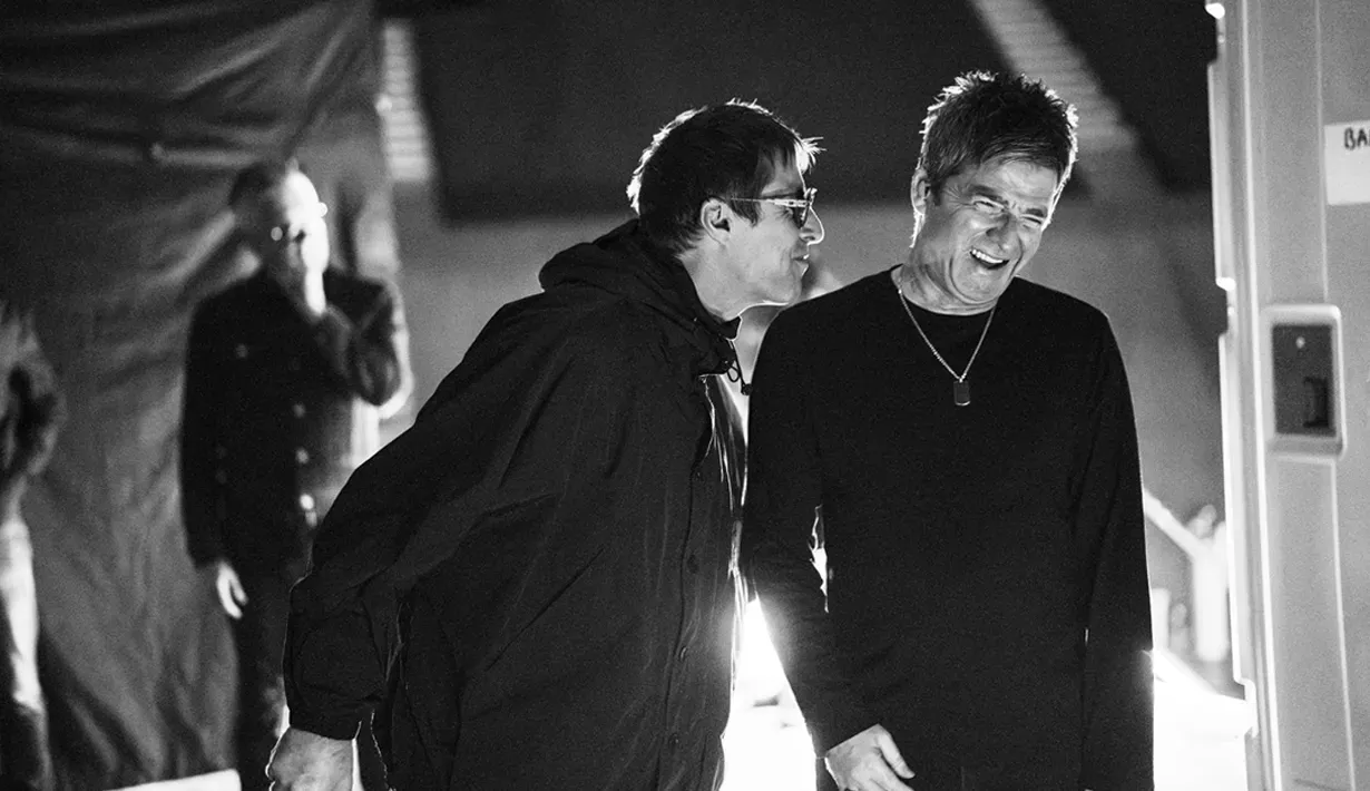 เมื่อ Oasis สารคดีเล่าเรื่องรียูเนียน จนกลายเป็นภาพยนตร์ร็อกปรากฏการณ์