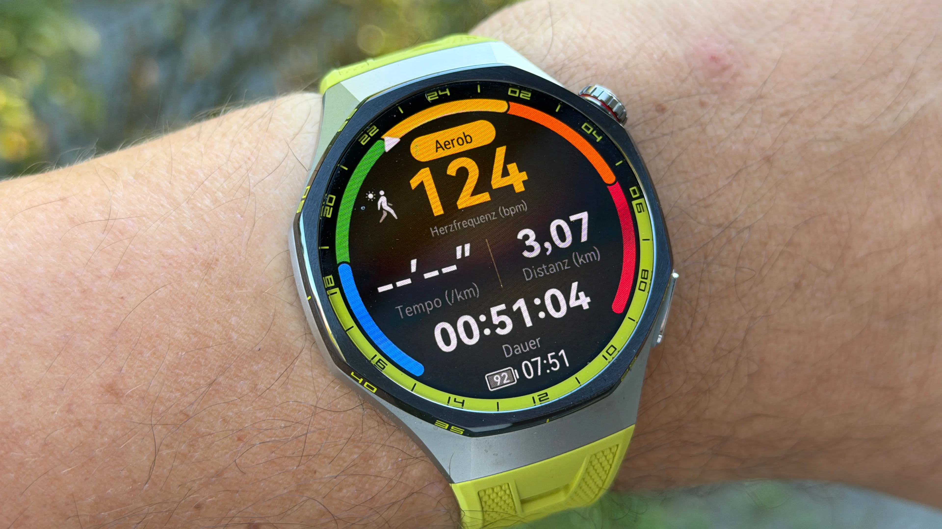 สมาร์ทวอทช์แบตเตอรี่นาน Huawei Watch GT 7 Pro ชนเรือนพรีเมียมสายชาร์จบ่อย