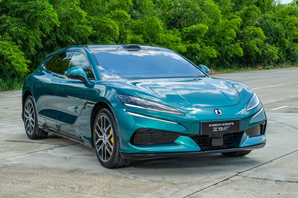 ชาร์จไฟ 9 นาที เปลี่ยนเกมรถยนต์ไฟฟ้าเมื่อ DENZA Z9GT มาถึง