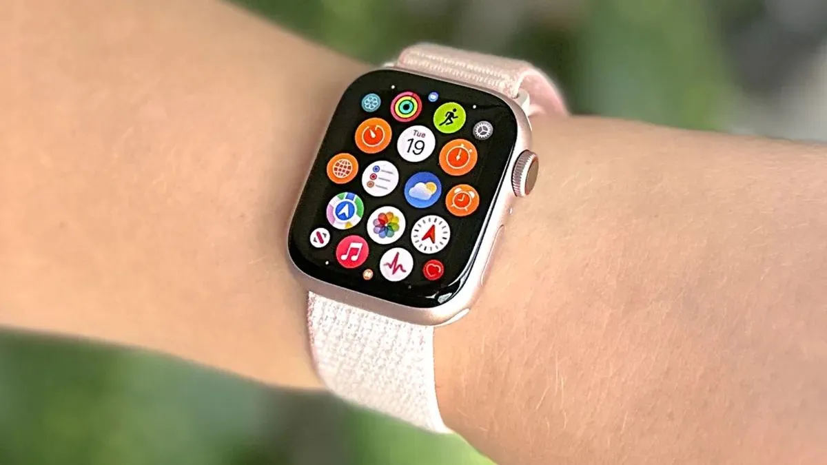 คู่มือเปิดใช้ Siri AI บน Apple Watch และทริกที่ควรรู้