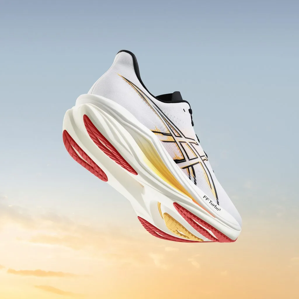 ASICS Rise & Shine จุดไฟรองเท้าวิ่งด้วย Sonicblast 2
