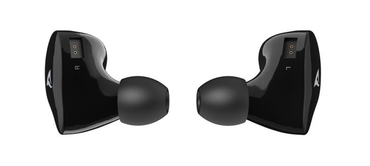 สายเคเบิล DAC ขนาดจิ๋วเปลี่ยนเกมเสียงพกพา iFi GO และ Sharkoon นำเทรนด์ใหม่