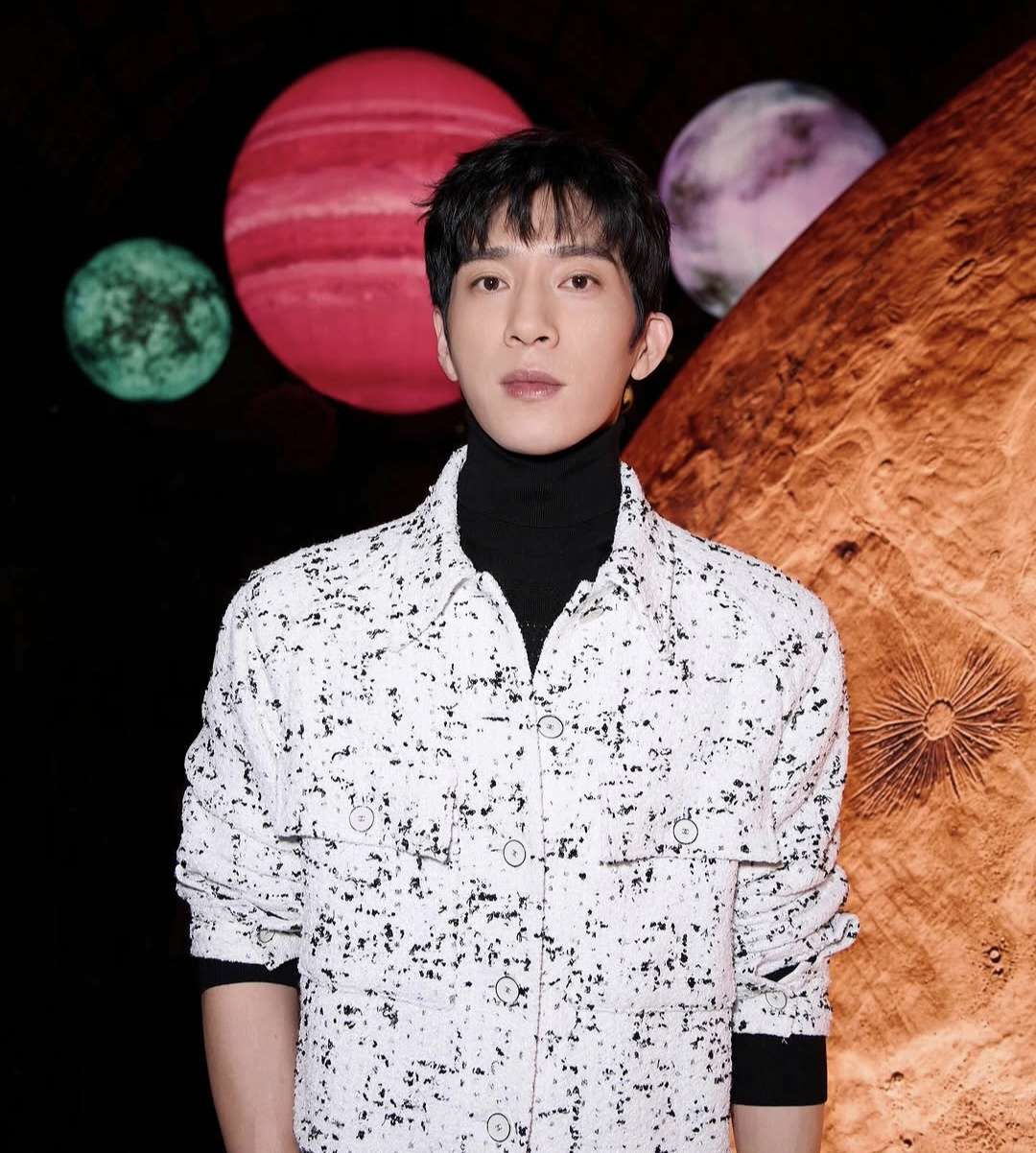 จากเด็กประกวดสู่บอสลุค: เส้นทางจิ่งป๋อหรานบนเวทีโลก
