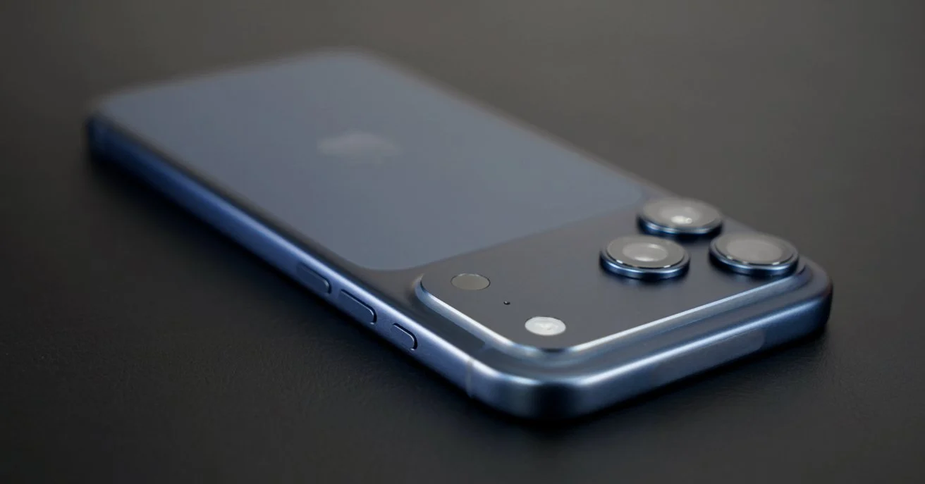 ราคา iPhone กำลังจะขึ้นอีก ทำไมคนงบน้อยควรอัปเกรดให้จบก่อนรุ่น 2027