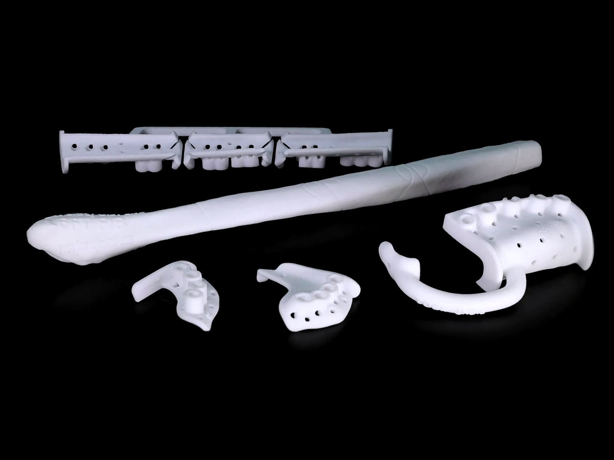 3D Printing ศัลยกรรม จากแบบจำลองกระดูกถึงกายอุปกรณ์เฉพาะคน