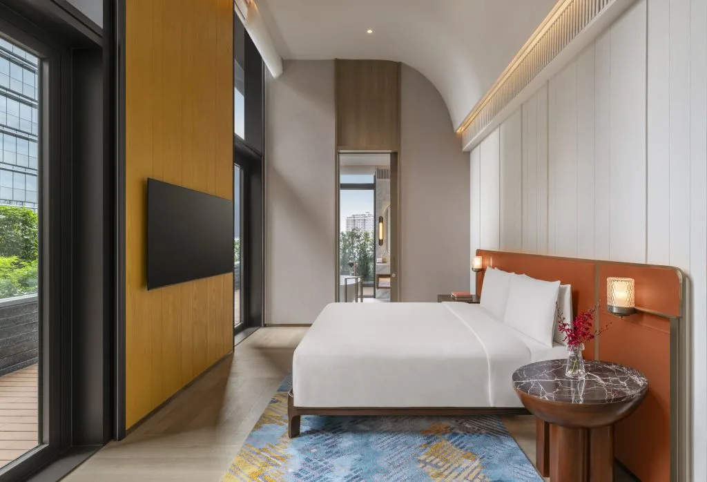 เมื่อความหรูหราขยับที่: YOTEL Bangkok และ Andaz One Bangkok กำลังเขียนนิยามใหม่ของโรงแรมหรูกรุงเทพ
