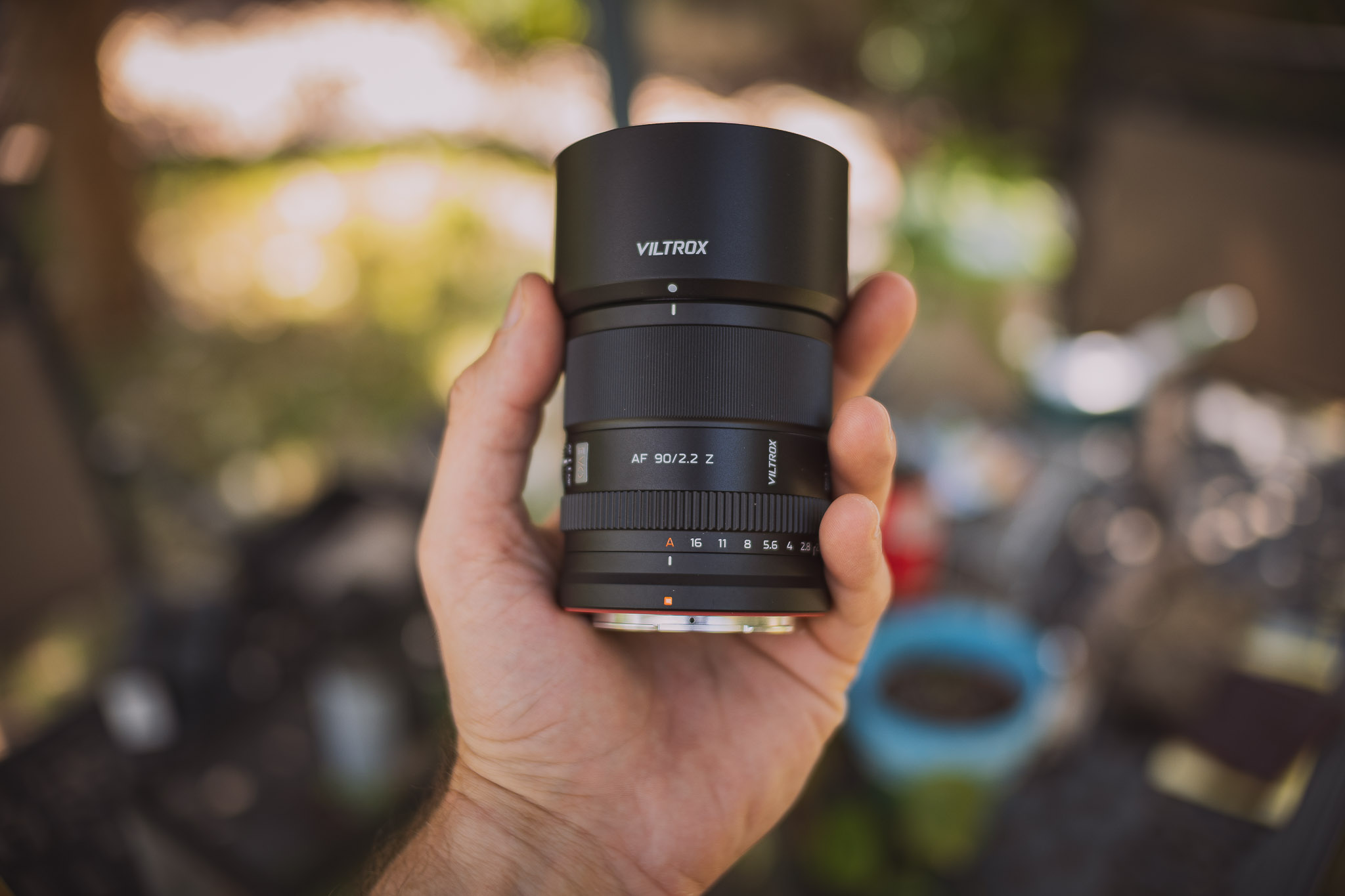 เลนส์ fast prime compact สำหรับงาน Portrait ระดับโปร เลือก Sigma, Viltrox หรือ SIRUI ดี