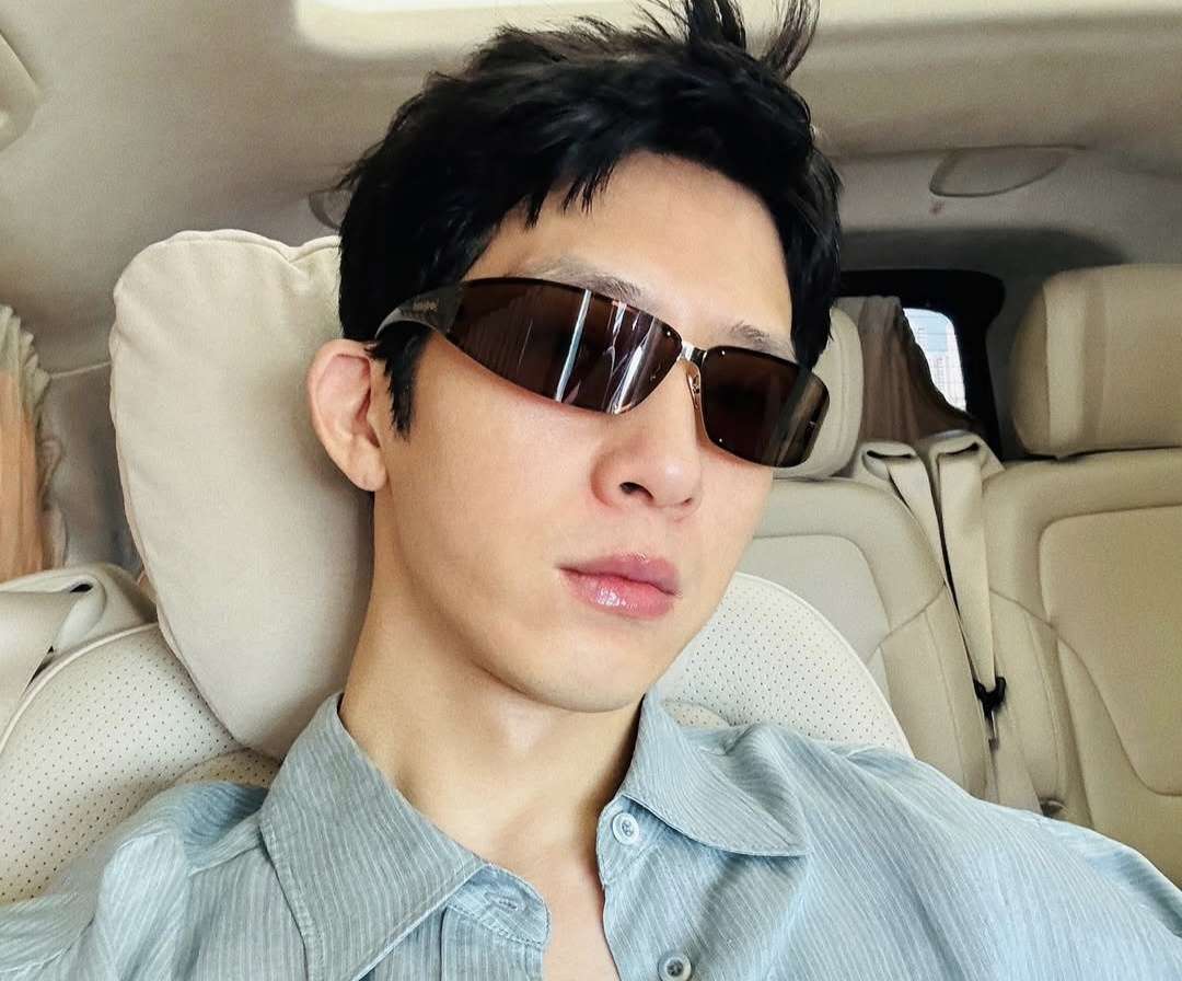 จากเด็กประกวดสู่บอสลุค: เส้นทางจิ่งป๋อหรานบนเวทีโลก