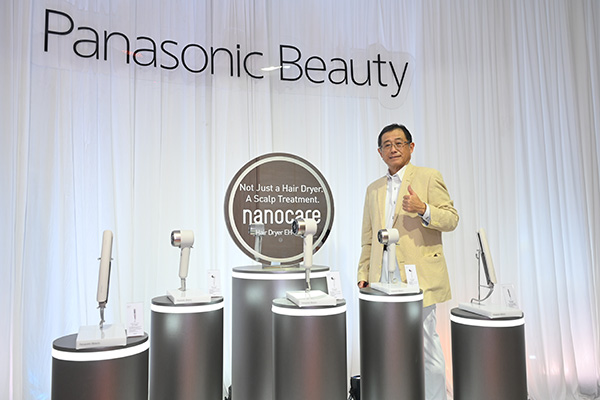 จากไดร์เป่าผมสู่สปาหนังศีรษะทุกเช้า ด้วย Panasonic nanocare EH-NB70