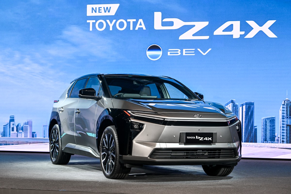 Toyota bZ4X ผ่อน 13,652 บาท ดอกเบี้ย 0% พร้อม Wall Charger ฟรี
