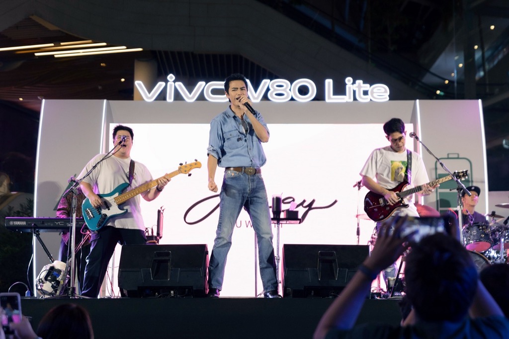 รีวิว vivo V80 Lite แบตหมื่น จอ OLED ทนน้ำทนฝุ่นคุ้มไหม