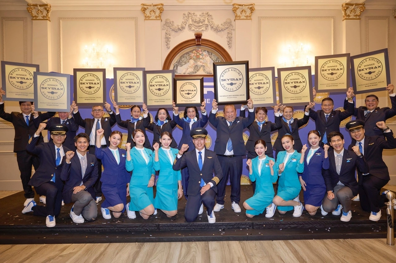 บางกอกแอร์เวย์สตอกย้ำบัลลังก์สายการบินภูมิภาคด้วยรางวัล Skytrax 10 ปีซ้อน