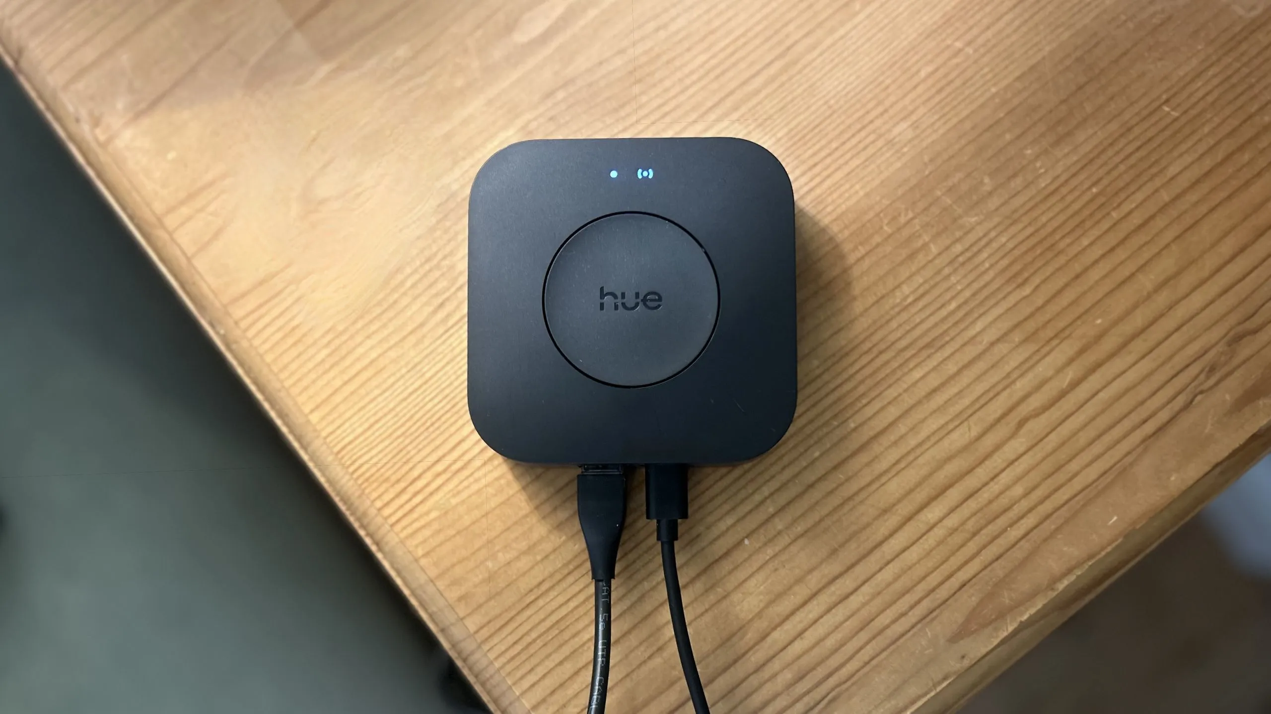 ราคา Hue Bridge Pro พุ่งแรง สมาร์ทโฮม LED กำลังจะเป็นของฟุ่มเฟือยหรือยังคุ้ม
