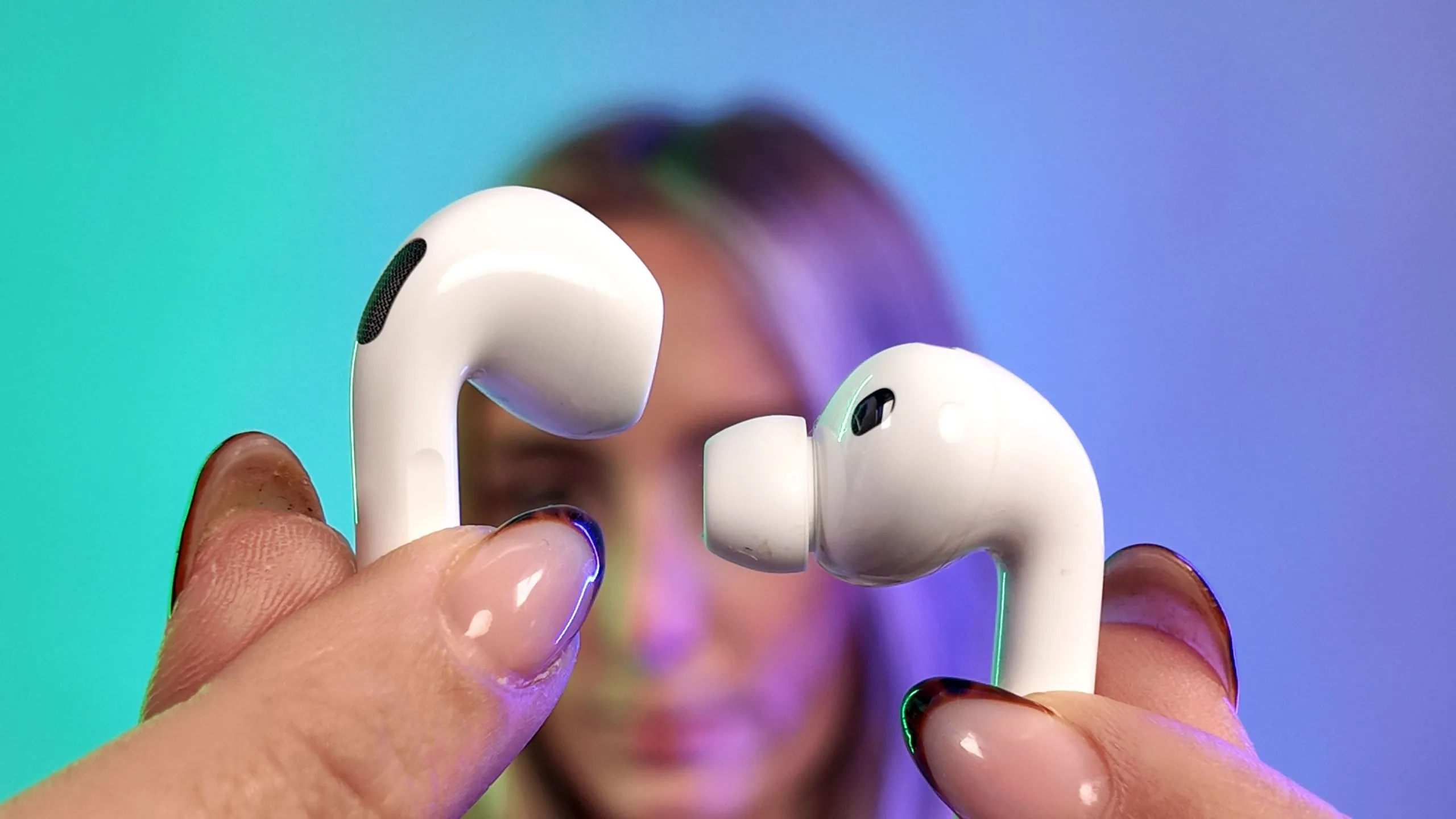 AirPods 5 vs AirPods 4 เลือกตัวไหนคุ้มกว่าสำหรับ ANC