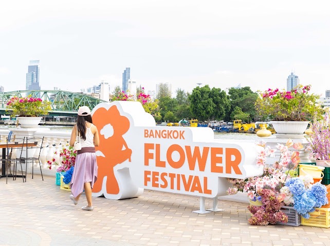 ดอกไม้ศิลปะและอาหาร เทศกาลริมแม่น้ำที่ปลุกปากคลองตลาดให้มีชีวิต