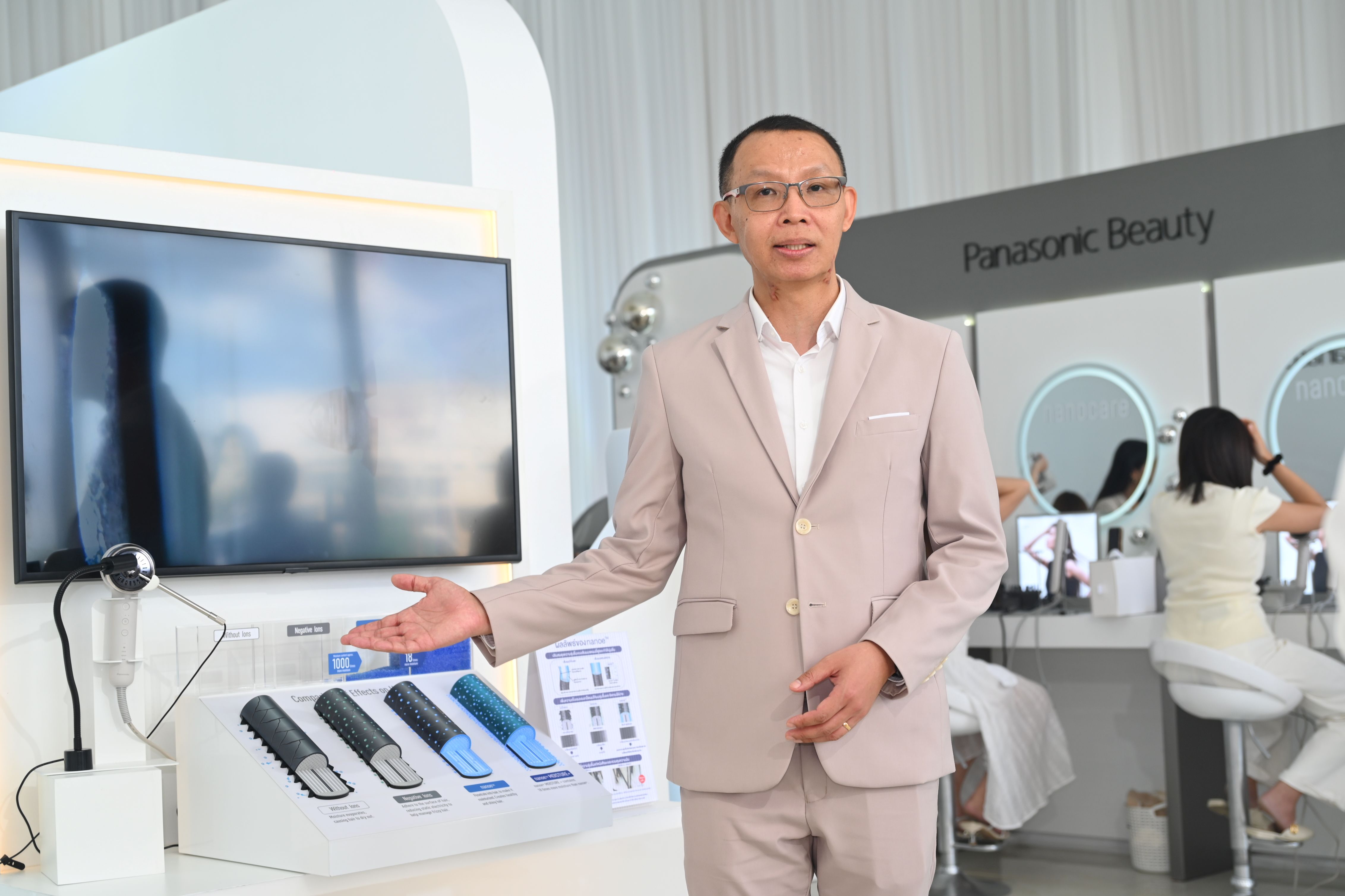 Panasonic nanocare ดันเทคโนโลยี nanoe MOISTURE+ ยกระดับผมสวยแบบซาลอนที่บ้าน