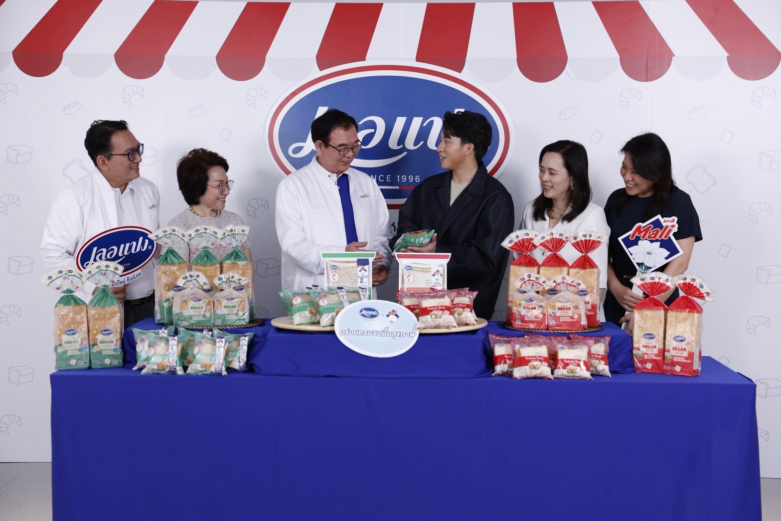 สองแบรนด์ผนึกกำลัง พลิกภาพขนมปังโฮลวีทให้เป็นของว่างเฮลท์ตี้กระแสแรง
