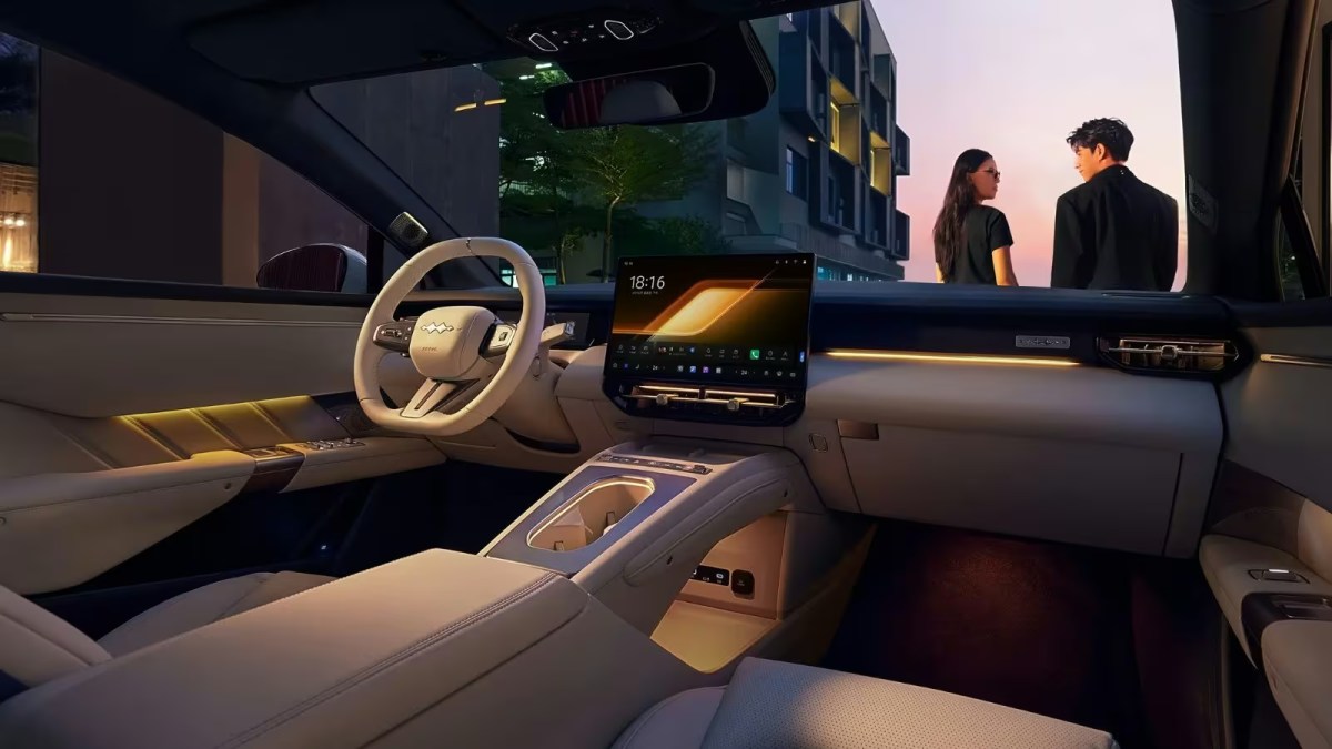 BYD Formula S สายแรงราคาเชิงรุก ท้าชน Tesla และ Xiaomi