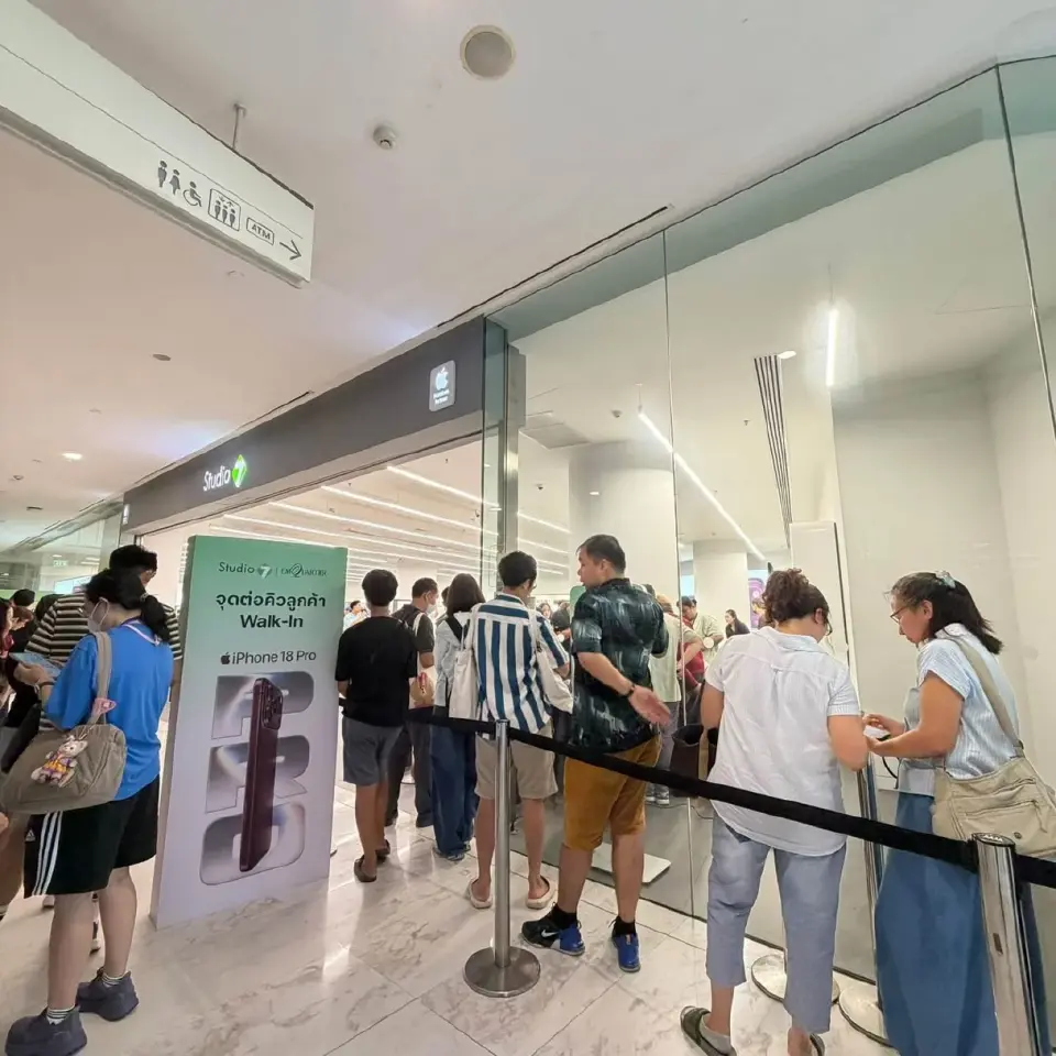 วันแรก iPhone 18 Pro คิวล้น ราคาแรง และบทเรียนของคนรอเครื่อง