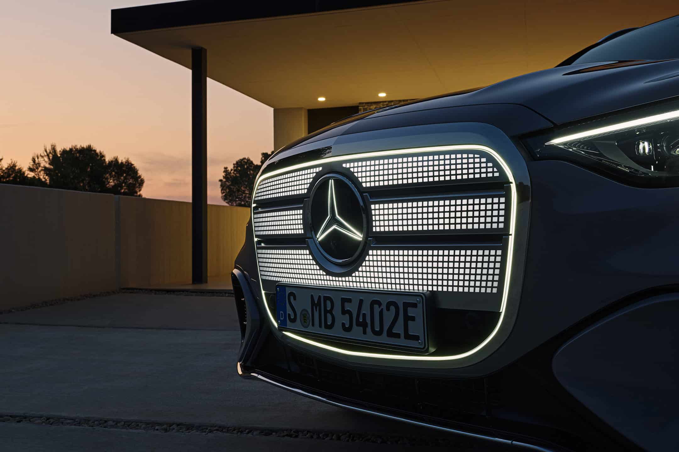 Mercedes GLC EV รถไฟฟ้าพรีเมียม 800V ชาร์จไว ระยะไกล
