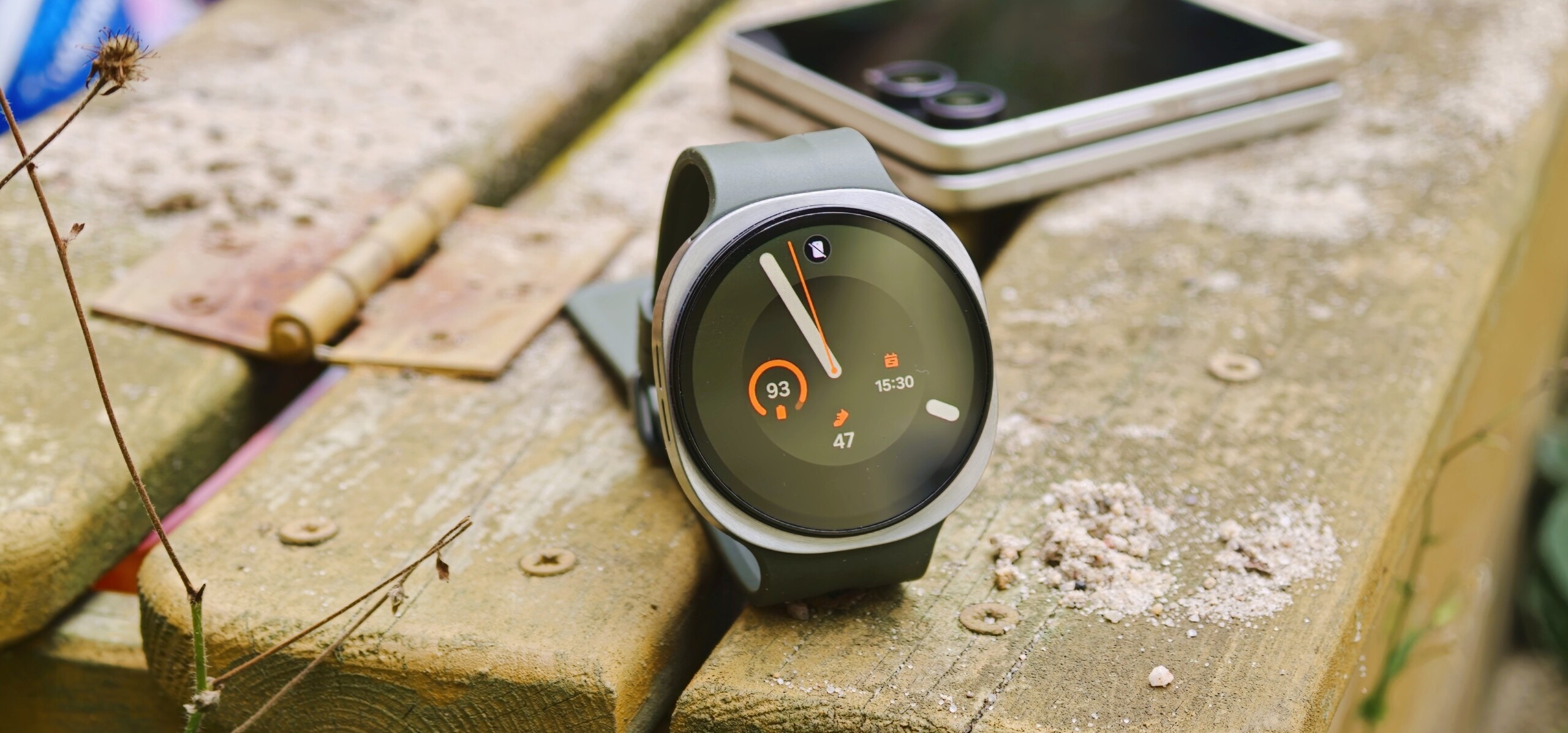 Samsung Galaxy Watch 9 เทียบความเร็วและจอภาพกับ Apple และ Xiaomi
