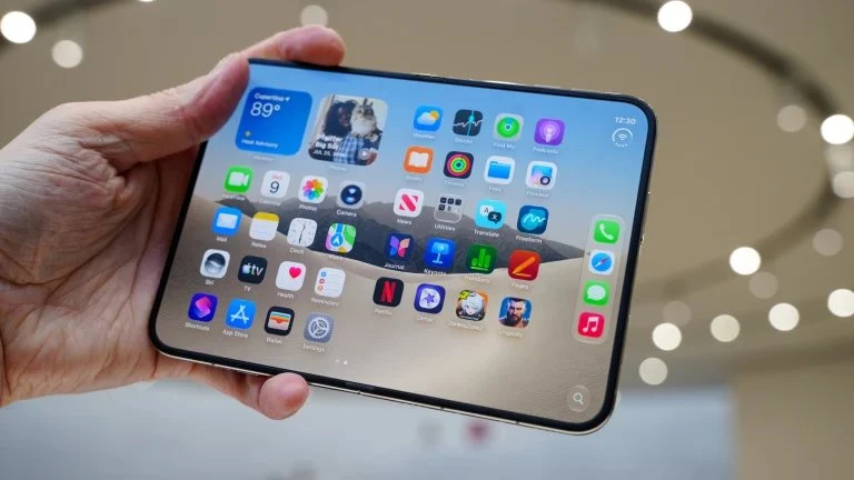 iPhone Duo สมาร์ทโฟนจอพับรุ่นแรกของ Apple ก้าวใหญ่สู่ยุคหน้าจอแบบนาโน