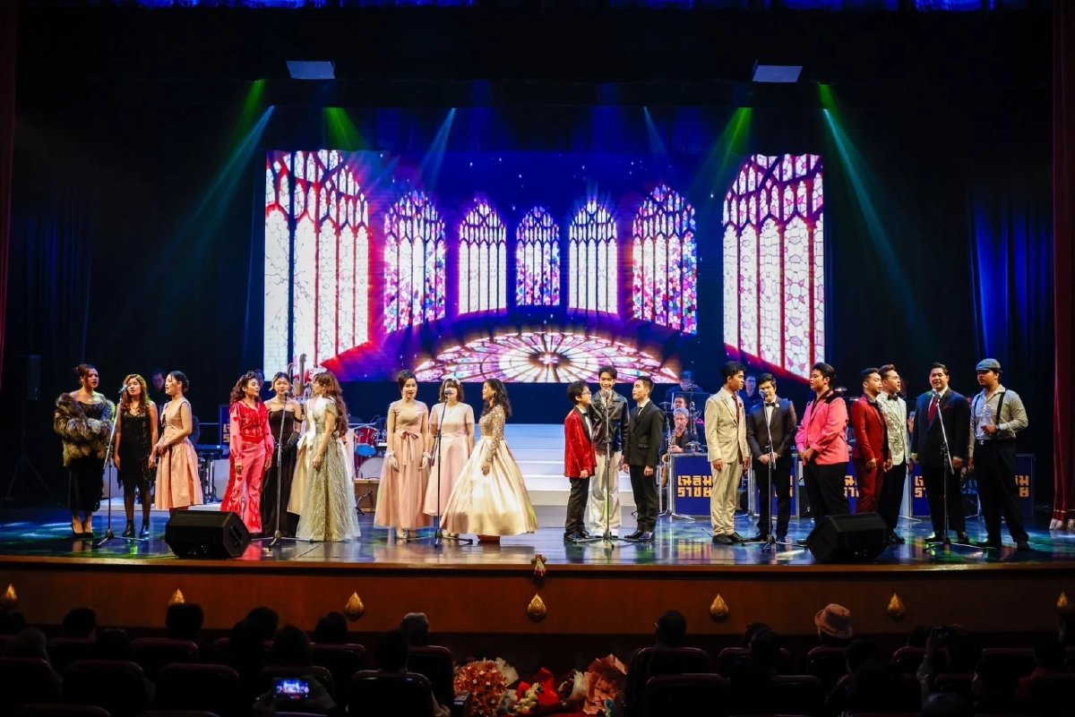 สองดาวดวงใหม่คว้าแชมป์การประกวดร้องเพลงสากล สานต่อสายคลาสสิกตะวันตก
