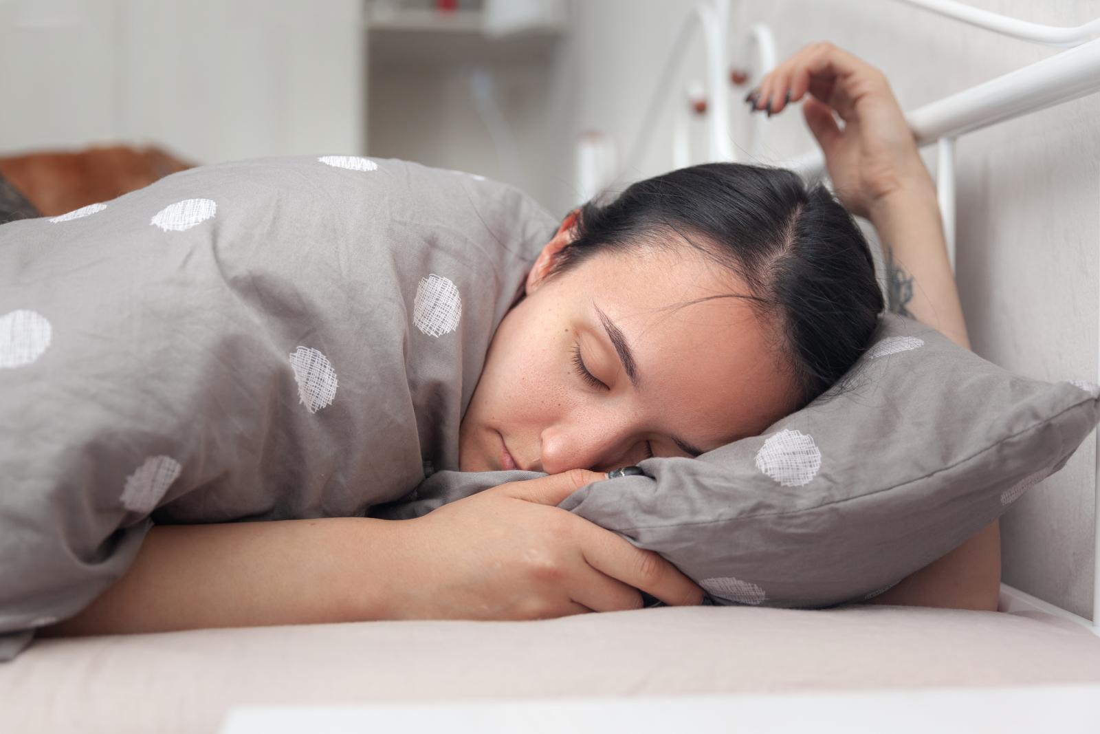 นอน 7 ชั่วโมงไม่พอ ถ้า REM และ Deep sleep แย่ สุขภาพก็พัง