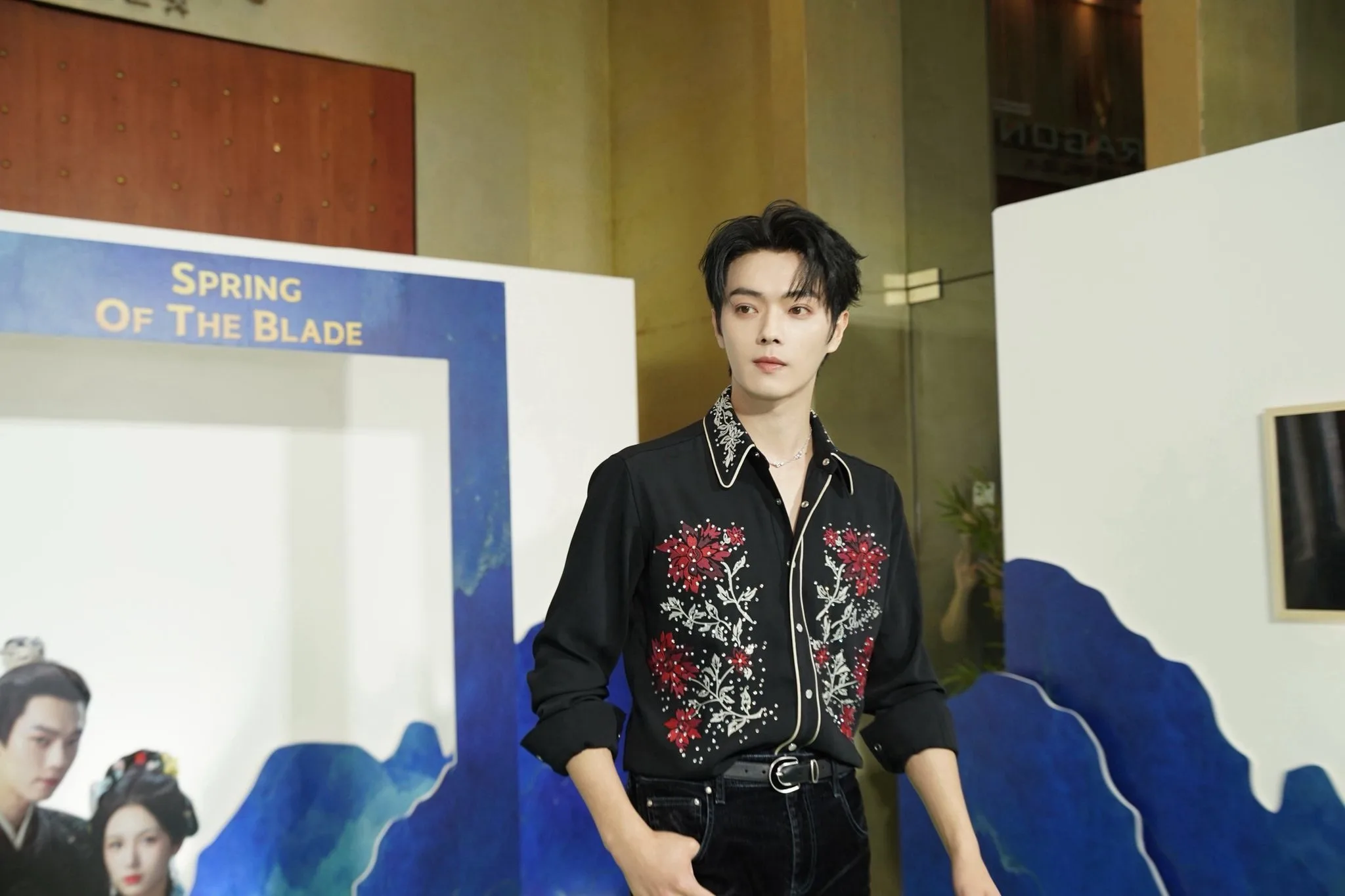 เบื้องหลังความฟิน เมื่อสวีข่ายพาแฟนก้าวสู่โลก Spring of The Blade