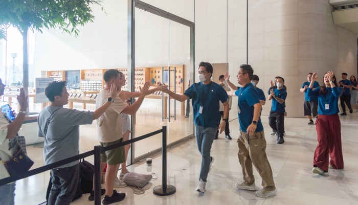 ศึกโปร iPhone 18 วันเปิดขาย เทิร์นเครื่อง 0 บาท vs ส่วนลดแรง
