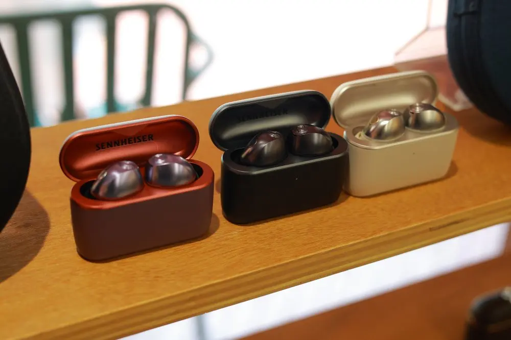 เทียบหูฟัง Sennheiser ใหม่ 3 สไตล์ MOMENTUM 5, True Wireless 5 และ ACCENTUM Clip