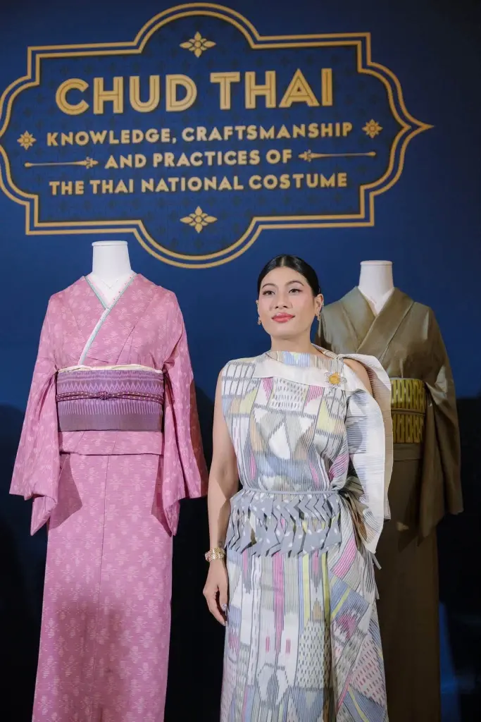 เมื่อชุดไทยพระราชนิยมก้าวขึ้นสู่โตเกียว รันเวย์