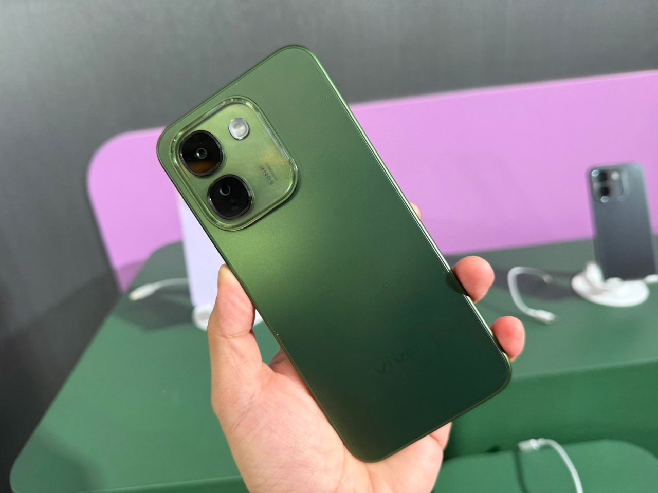 แบตหมื่นเขย่าตลาดกลาง vivo V80 Lite มือถืออึดที่เปลี่ยนกติกาความคุ้มค่า