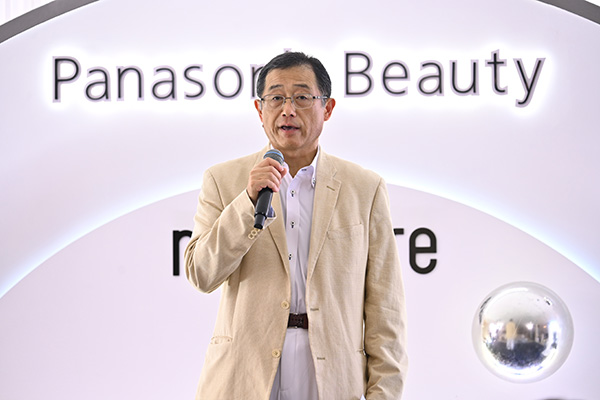 เทคโนโลยี nanoe MOISTURE+ เปลี่ยนไดร์เป่าผมให้เป็นเครื่องดูแลหนังศีรษะ