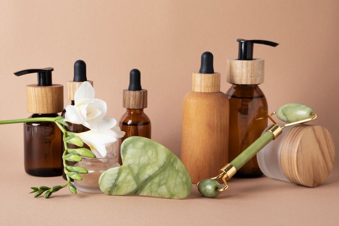 ผลัดเซลล์ผิวที่บ้านแบบอ่อนโยน เลือก Skin Cycling หรือ Chemical Peel
