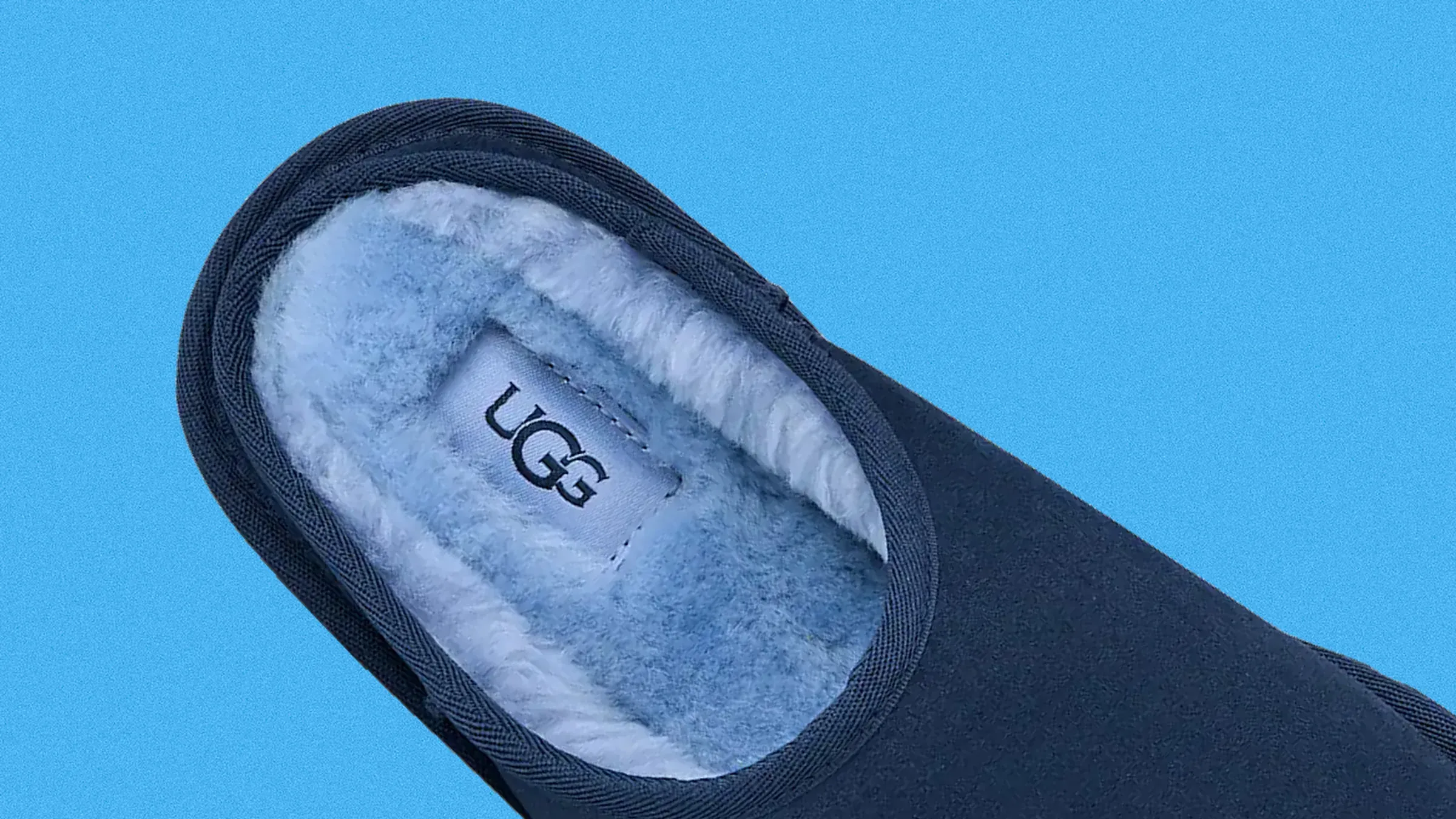 รองเท้า Slip-On และรองเท้าคลาสสิก ลดแรง 30–50% น่าซื้อแค่ไหน