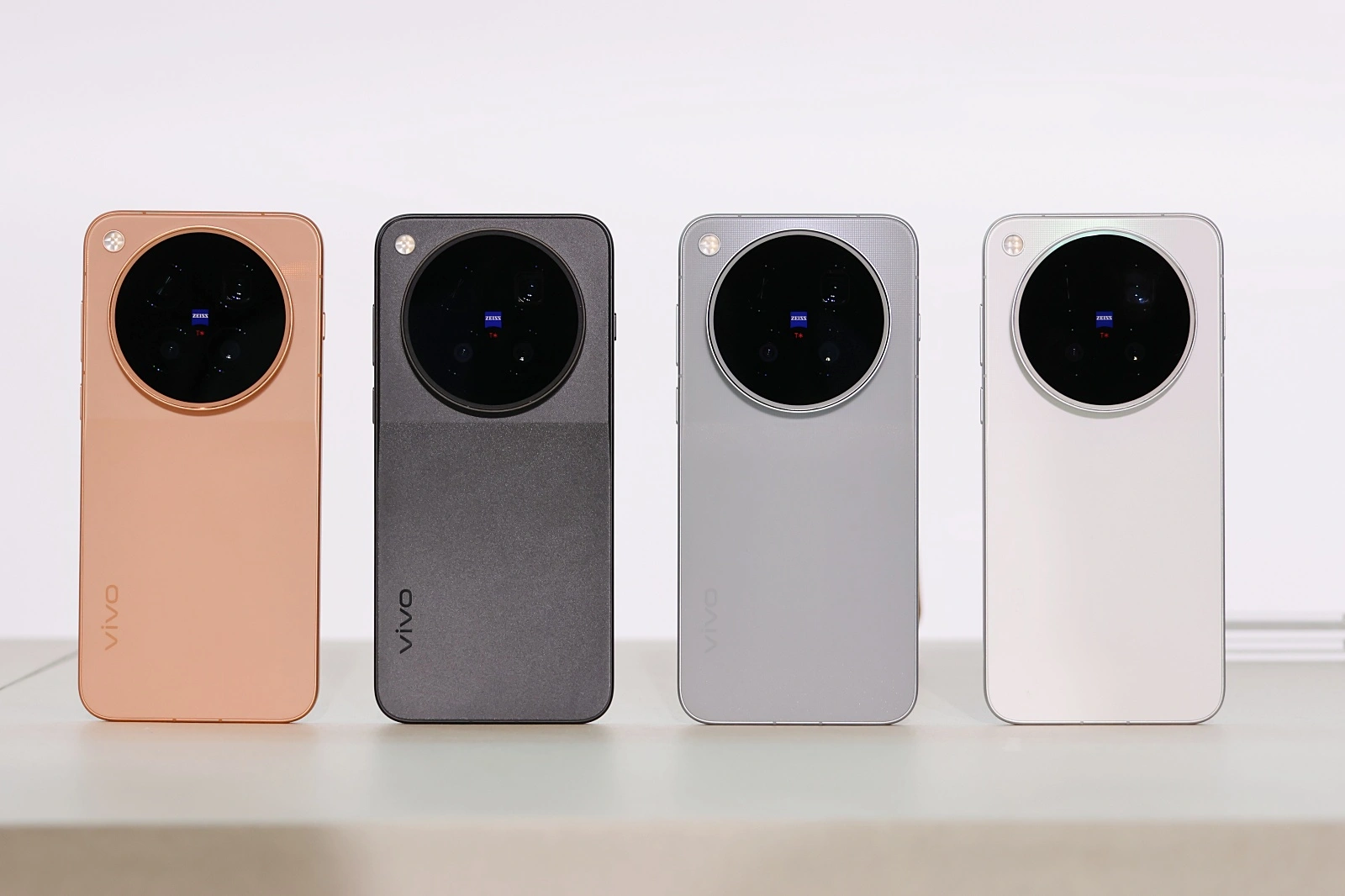 4K 240fps และ Dynamic Range 17 สต็อป เมื่อ Vivo X500 Pro Max ขยับเพดานวิดีโอสมาร์ทโฟน