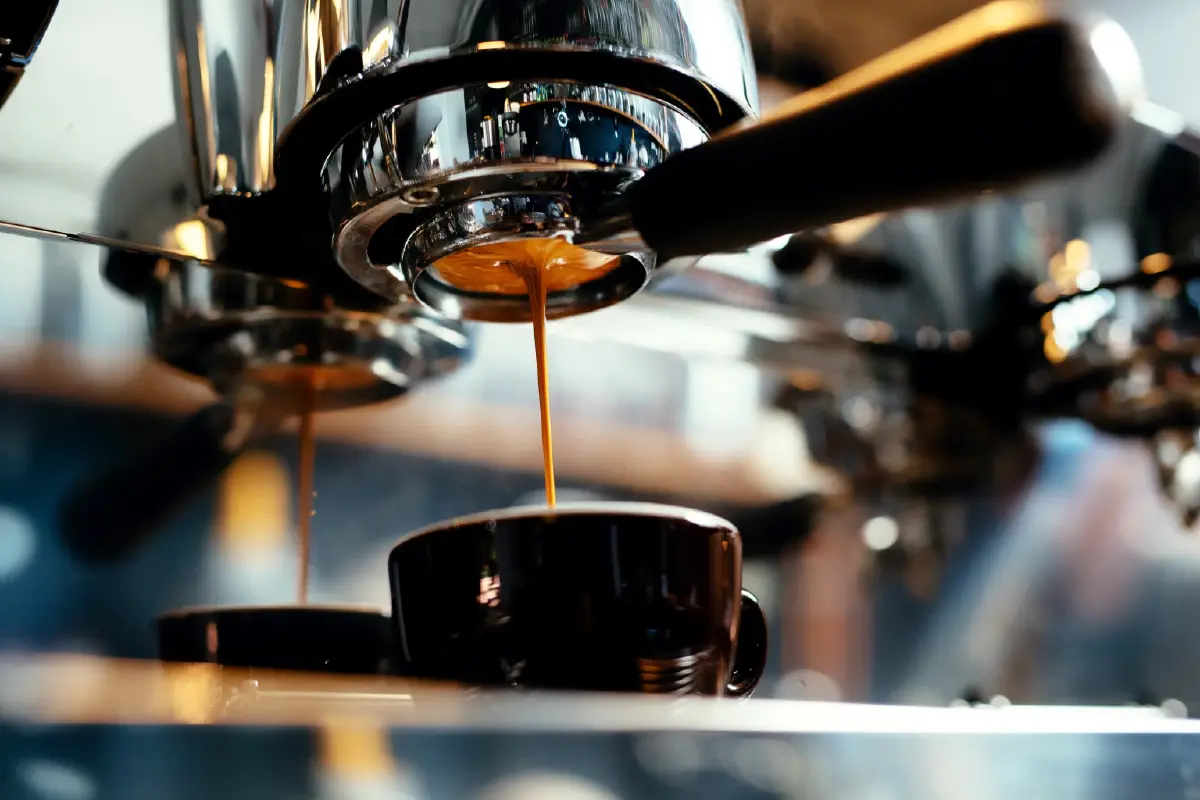 เมล็ดกาแฟ Arabica ท้องถิ่นสู่มาตรฐานสากลด้วยความชื้นและคะแนน Cupping