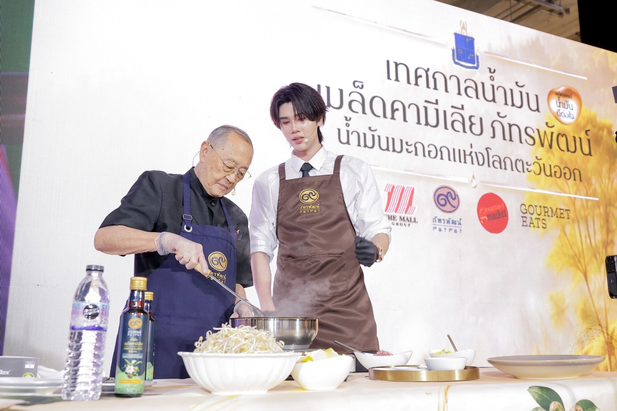 น้ำมันเมล็ดคามีเลีย ทางเลือกหัวใจแข็งแรงในยุคสายสุขภาพยืนยาว