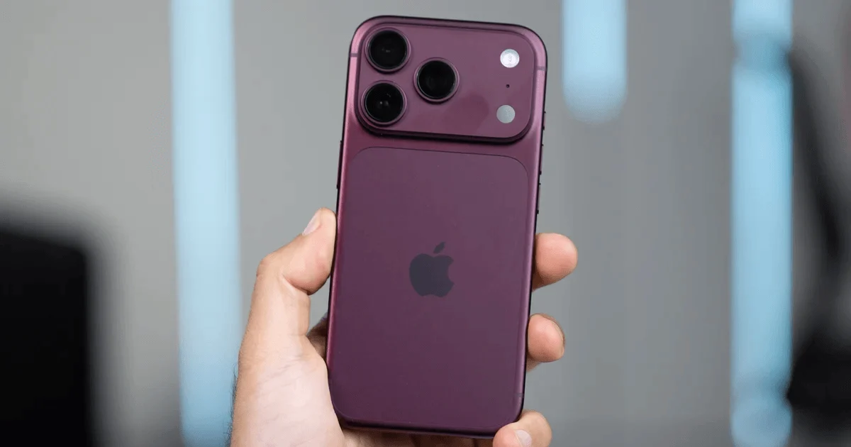 แบตเตอรี่ iPhone 18 Pro ชนะเรือธงจอเล็ก แต่อีกไกลกว่าจะไล่ทัน OnePlus 15