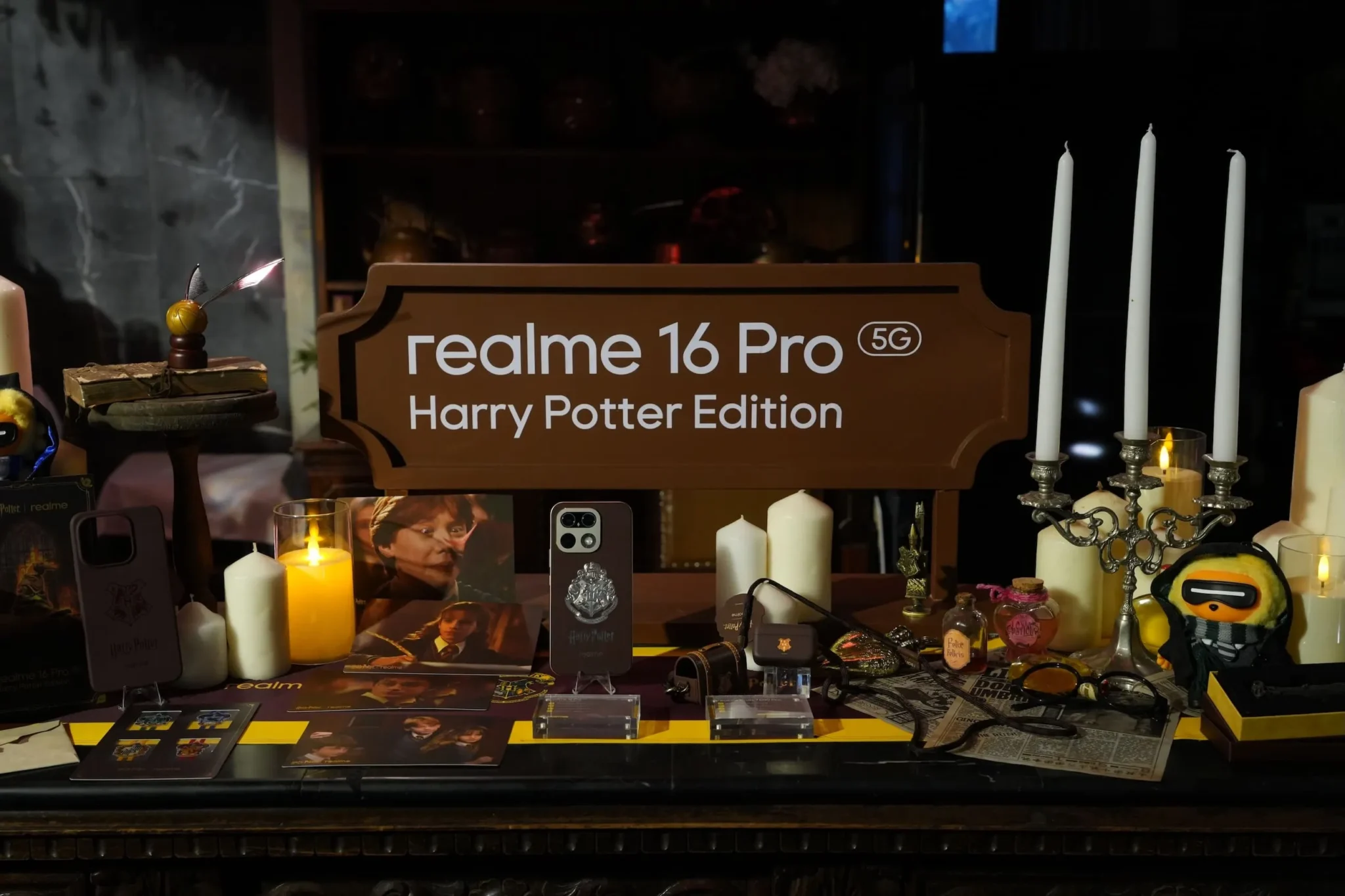 realme 16 Pro Harry Potter มือถือสะสมลิมิเต็ดที่เป็นได้ทั้งไม้กายสิทธิ์และเรือธง