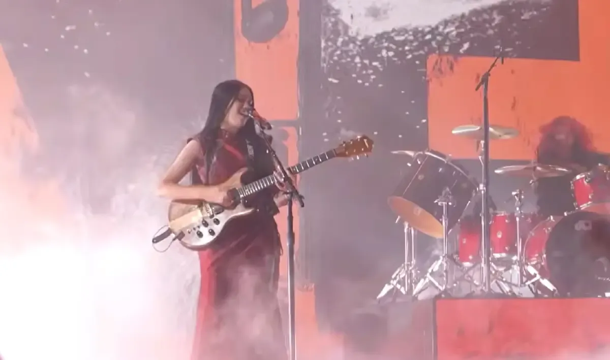 จากริฟฟ์เจ็ดโน้ตสู่เสียงเชียร์โลกกีฬา Seven Nation Army