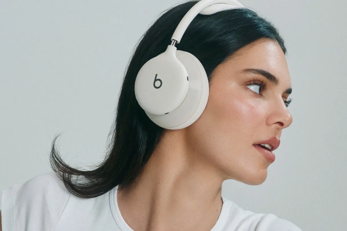 รีวิว Beats 360 หูฟังครอบหูสายฟิตเนสที่ท้าชน AirPods Max