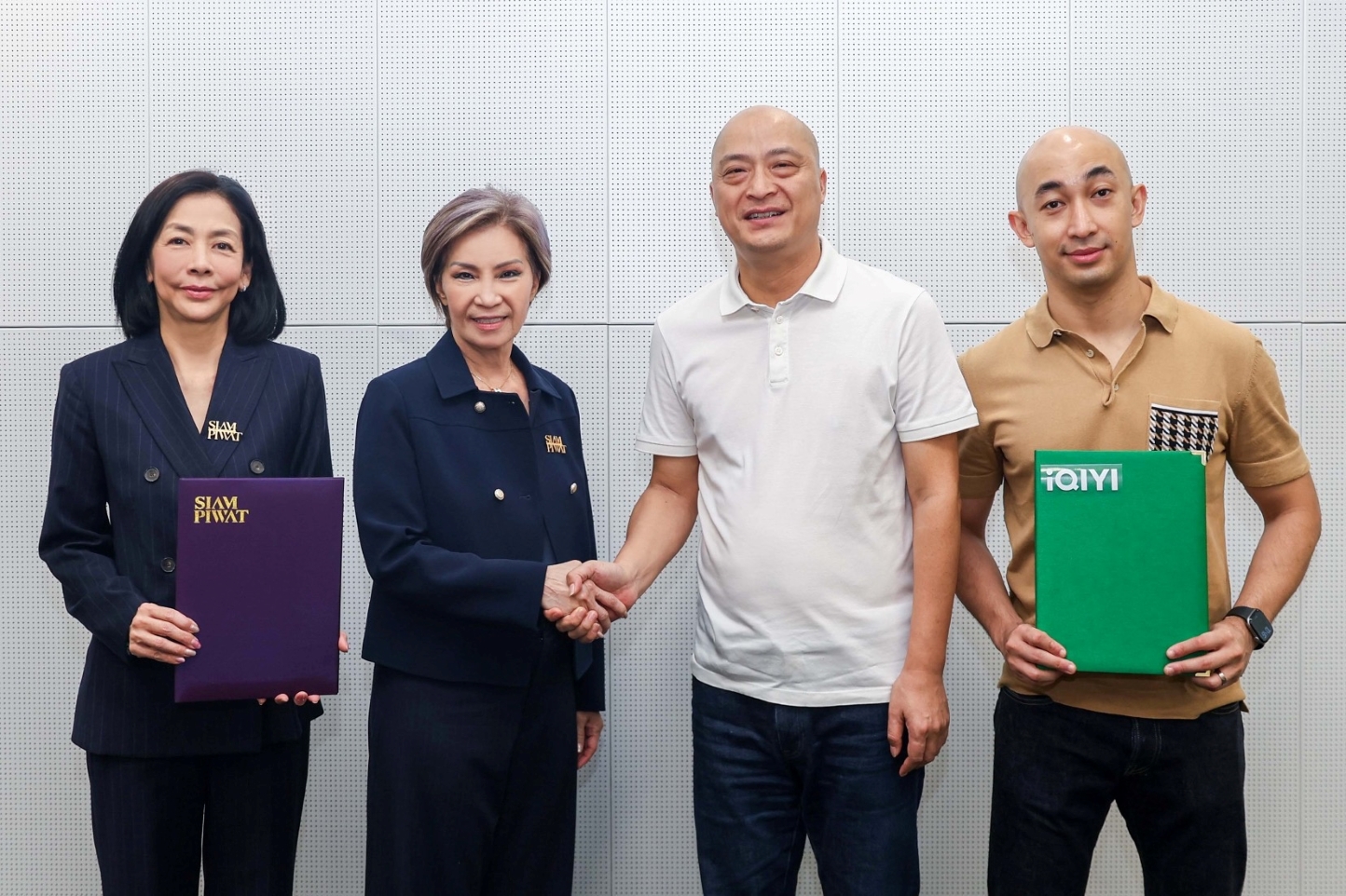 เมื่อหน้าจอทะลุสู่แลนด์มาร์ก: โมเดลใหม่ของความบันเทิงและการท่องเที่ยว