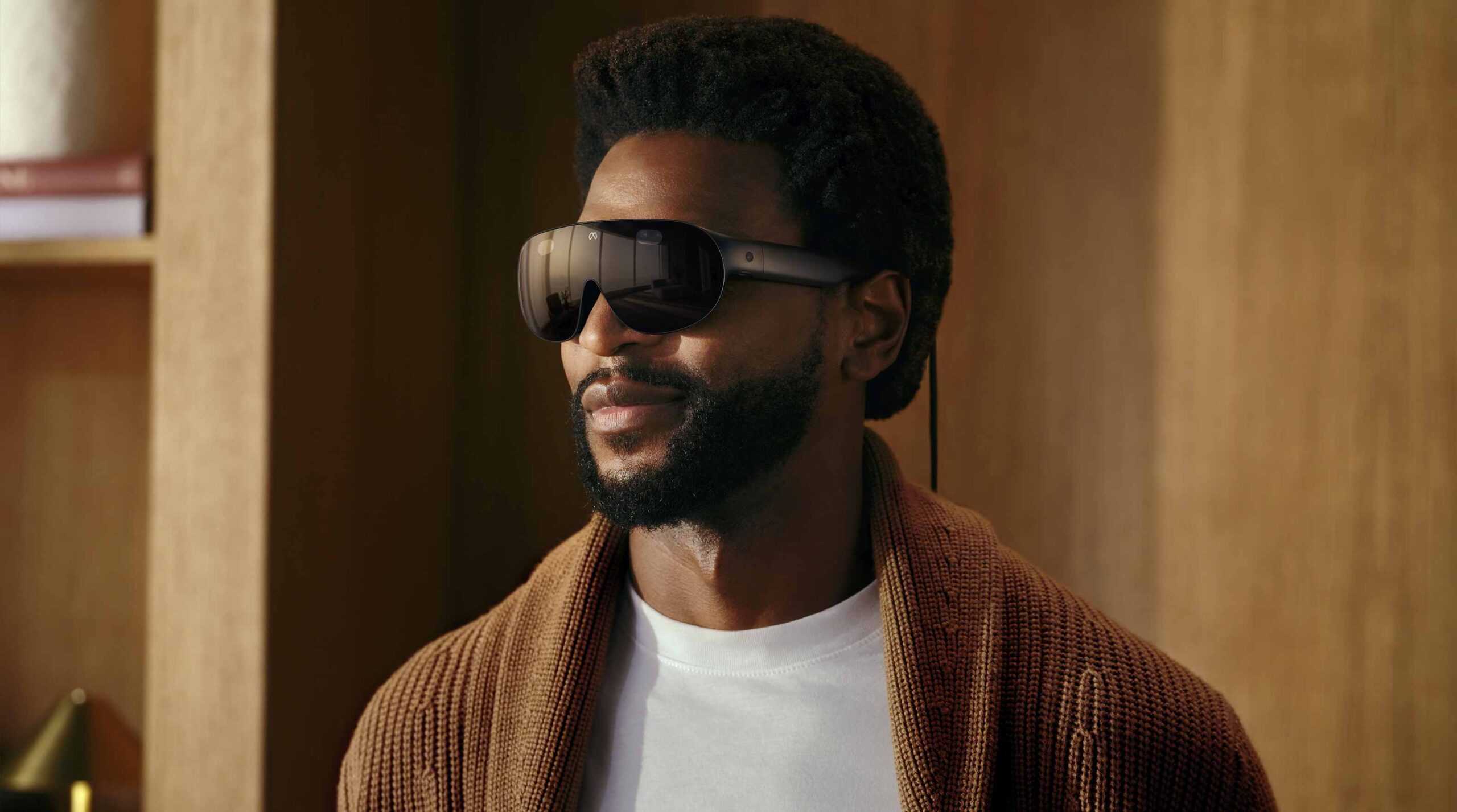 Meta VR Glasses แว่น VR น้ำหนักเบา 100 กรัมที่กำลังแทนที่เฮดเซ็ตเทอะทะ